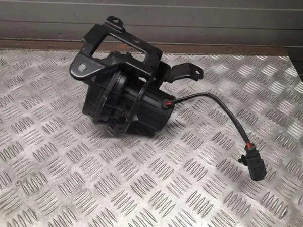 Pompe à air secondaire Audi OE 8K0253211C - Avant droit image 2