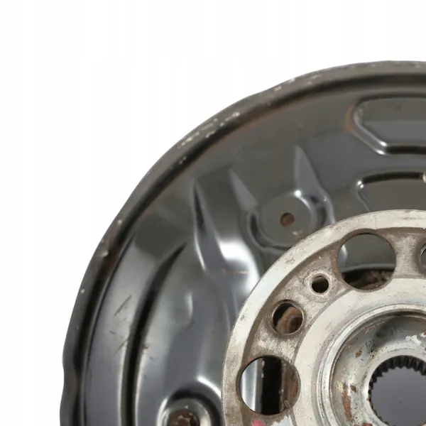 Mercedes W205 Pyörännapa A2053500241 - Oikea Taka image 3