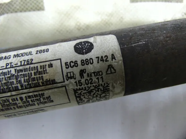 OEM 5C6880742A Höger Airbaggardin för VW Jetta VI image 3