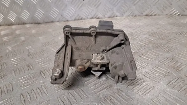 Renault OE Papillon Échappement OEM 147B08010R Occasion image 3