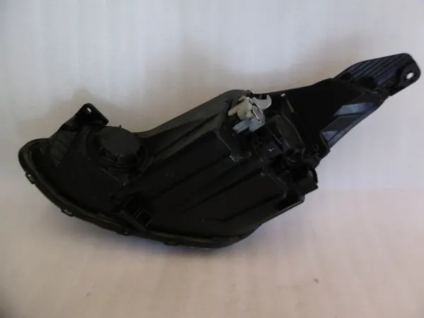 Faros derecho Hyundai i10 II 13-16 image 7