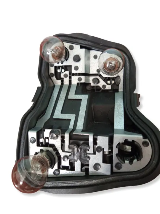 Audi A4 B7 achterlicht inzet OEM 1965085 image 2