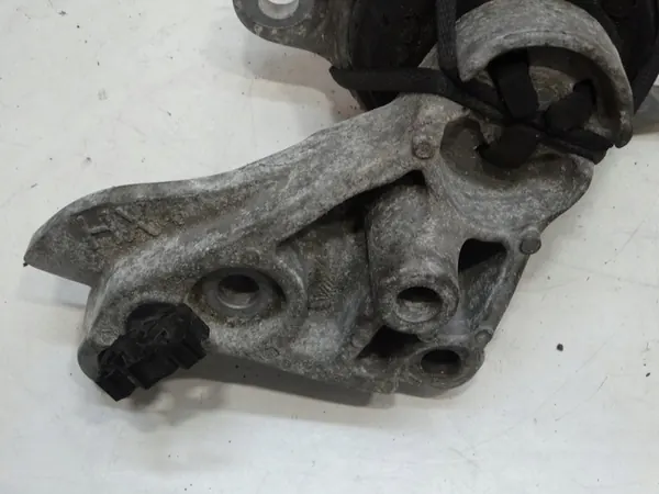 Supporto Motore Renault Megane III Scenic III 2.0DCi OEM 112100018R image 9