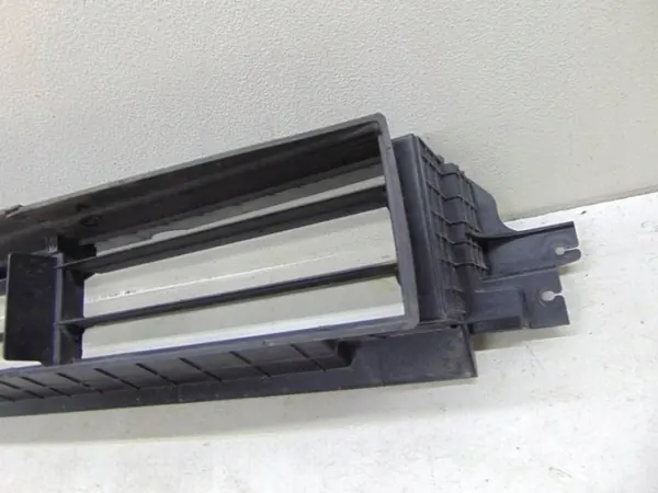 Garniture de pare-chocs arrière OEM 86961B2200 KIA Sportage image 5