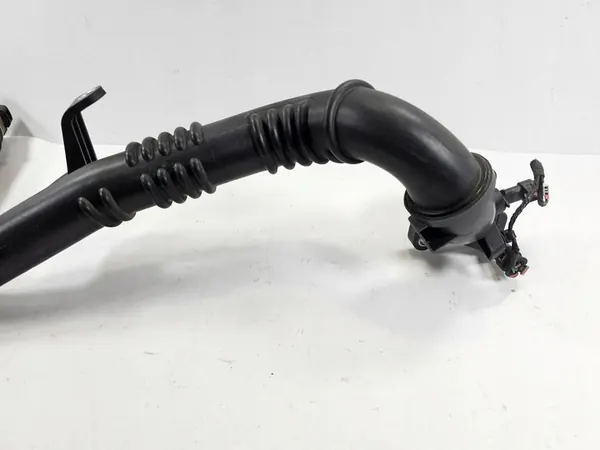 Renault Megane IV 1.3 Intercooler-Schlauch 144604814R image 3