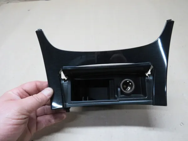 Cinzeiro Opel Insignia A OEM T0510890 - Usado image 4