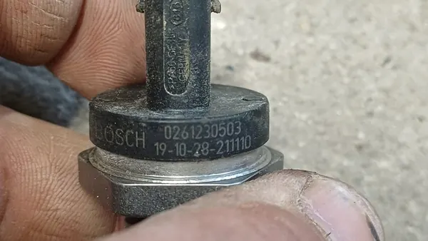 NISSAN JUKE II F16 1.0 DIG-T Capteur de Boîte OEM image 2