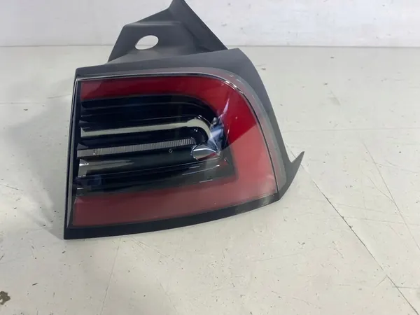 Höger bakljus Tesla Model 3 Y EU image 3