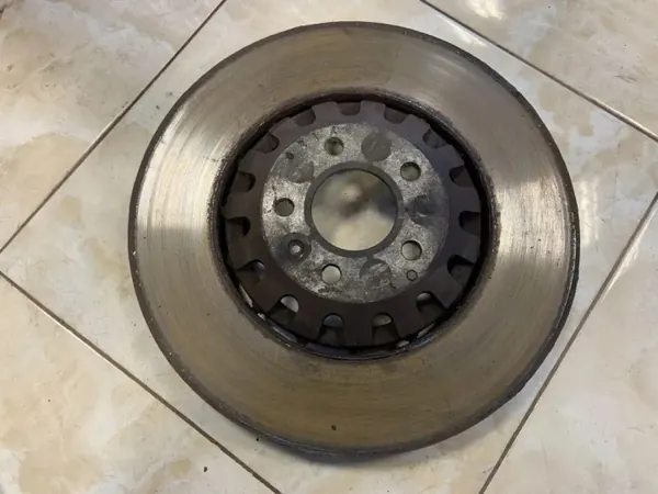 Etuoikea jarrulevy OEM 4MO615301 Audi Q7:lle image 2