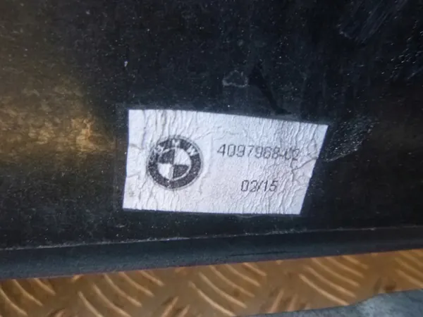 PAS PRZEDNI WZMOCNIE BMW 7 G11 G12 - Pieza usada image 4