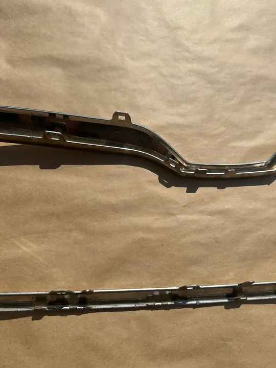 Skoda OE 3V0853761B Chrome Grille image 10