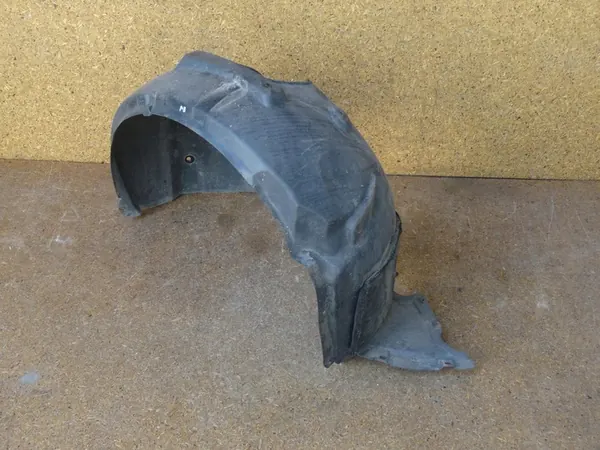 AUDI A3 8V Front Right Wheel Arch 8V0821172 image 7