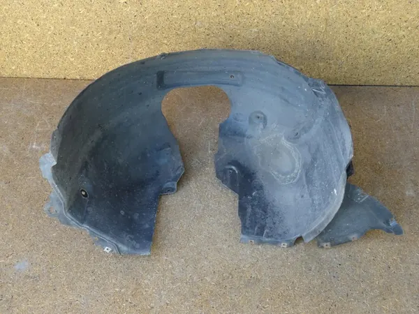 AUDI A3 8V Front Right Wheel Arch 8V0821172 image 9