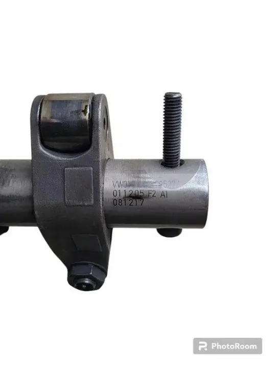 VW 2,0TDI Ruiskutusmännän Kampiakseli OEM 03G109527A image 2