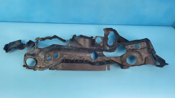 Isolamento anteparo Mercedes W206 OEM A2065241800 image 3