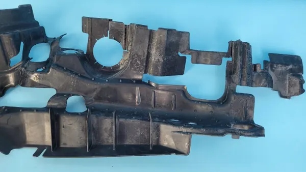 Isolamento anteparo Mercedes W206 OEM A2065241800 image 7
