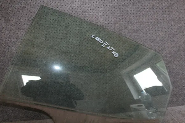Vasen Takaikkuna OEM 83530A2000 Kia Ceed II HB image 2
