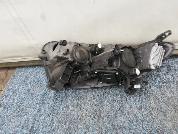 Oikea Etuvalaisin Renault Kadjar 15-18 image 5