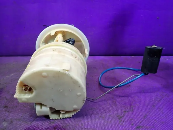 PEUGEOT 206 02-08 Brandstofpomp 9642124080 4 PIN image 4