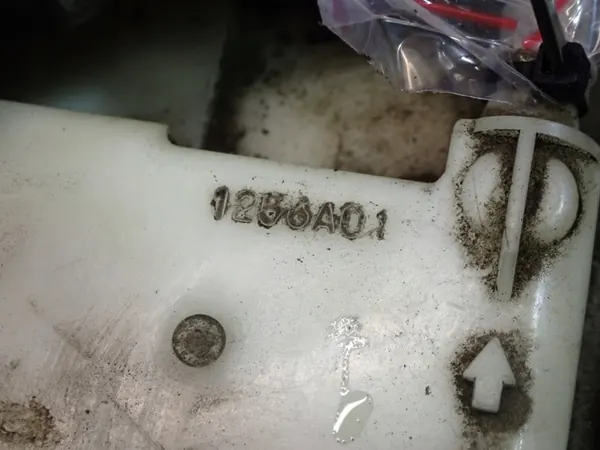 PEUGEOT 206 02-08 Brandstofpomp 9642124080 4 PIN image 8