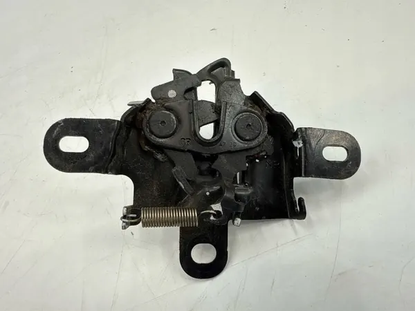 Sensor apertura capó Toyota Yaris XP210 OEM LAA26643 image 6