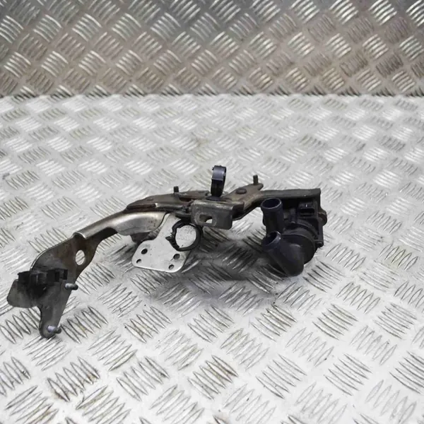 Vattencirkulationspump Volvo XC90 2019 image 4