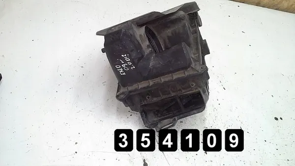 2009 Seat Exeo Ilmansuodatinlaatikko 2000 TDI 03G133837 image 3