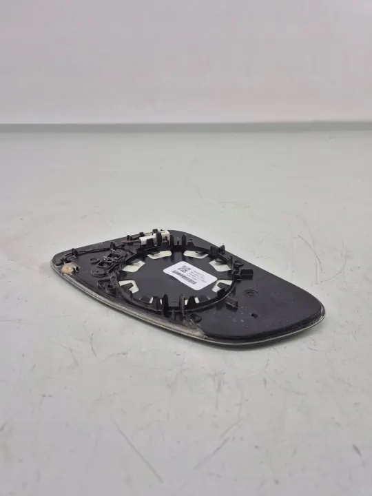 Inserção de espelho direito BMW M3 F80 OEM 6002244 image 7