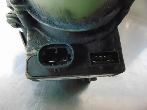 Renault OE ohjauspumppu OEM 8200718096 image 3