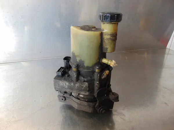 Renault OE ohjauspumppu OEM 8200718096 image 6