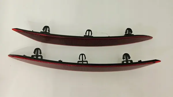 VW GOLF 7 LIFT 2016-2019 Oikea Puskureiden Heijastin 5G0945106C image 5