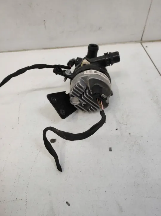Pompe à eau Mercedes OEM A0005002300 A2535013100 image 4