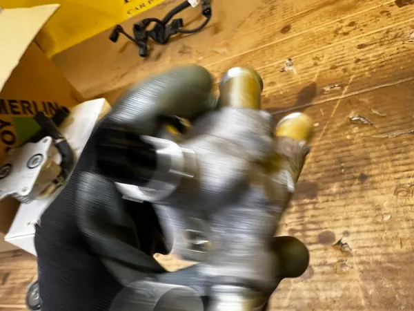 Vesilähtö Lämpöanturi Toyota RAV4 V 2.5 Hybrid image 4