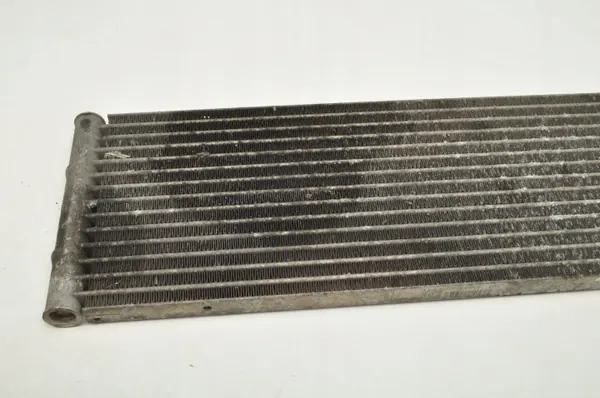 Öljynjäähdytin Mercedes E-luokka W212 OEM A2125000600 image 10