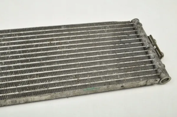 Öljynjäähdytin Mercedes E-luokka W212 OEM A2125000600 image 5