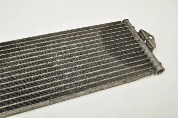 Öljynjäähdytin Mercedes E-luokka W212 OEM A2125000600 image 7