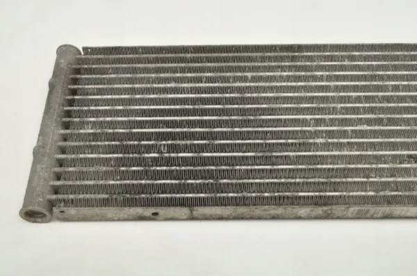 Öljynjäähdytin Mercedes E-luokka W212 OEM A2125000600 image 8