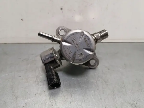 Toyota RAV4 XA50 bränslepump OEM 2961003115 image 4