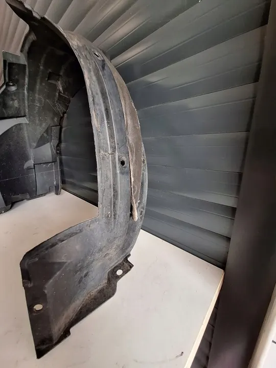 Toyota Auris I 5D 06-09 Front Right Wheel Arch 53875-02310 image 3