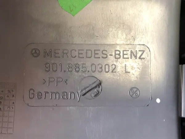 Mercedes-Benz OE A901 880 0371 rear bumper corner image 7