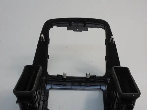 Cadre console radio Hyundai I30 OEM U05F0448 image 4