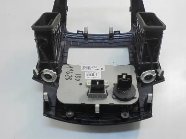 Cadre console radio Hyundai I30 OEM U05F0448 image 5