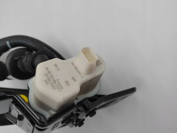 Pompe Filtre à Charbon Actif 4M0201997AA Audi Q7 image 5