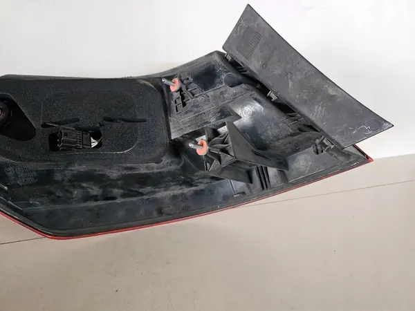 Rechter Achterlicht Mercedes E-Klasse W212 Sedan A2129060658 image 10