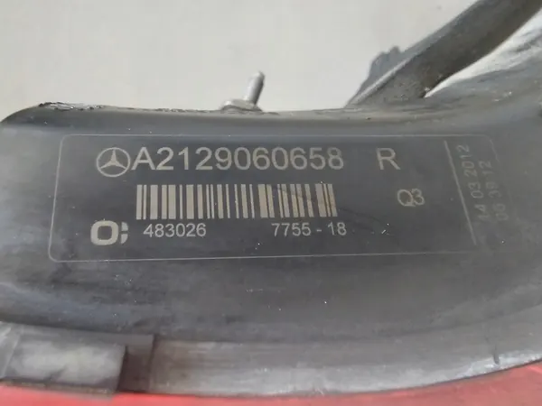 Rechter Achterlicht Mercedes E-Klasse W212 Sedan A2129060658 image 7
