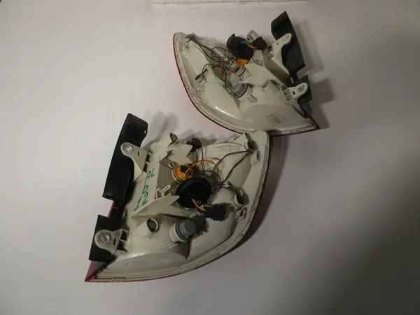 JUEGO DE LUCES TRASERAS SKODA SUPERB II KOMBI image 10