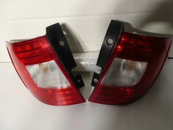 JUEGO DE LUCES TRASERAS SKODA SUPERB II KOMBI image 9