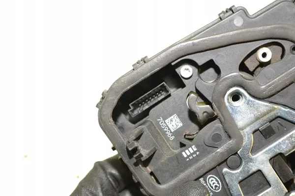 Framre Höger Dörrlås BMW E90 E91 E60 5079968 image 5