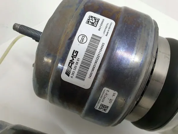 MERCEDES GLC 4.3 AMG Stötdämpare A2533207900 A2533208000 image 6