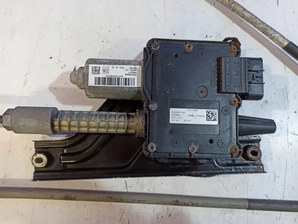Saabin käsijarrumoottori OEM A2C53377109 9-5:lle image 5